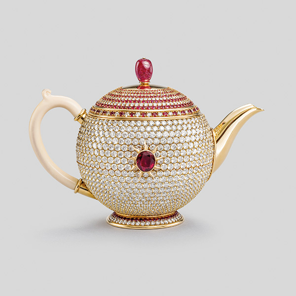Guinness World Records Names The Egoist the Most Valuable Teapot in the World