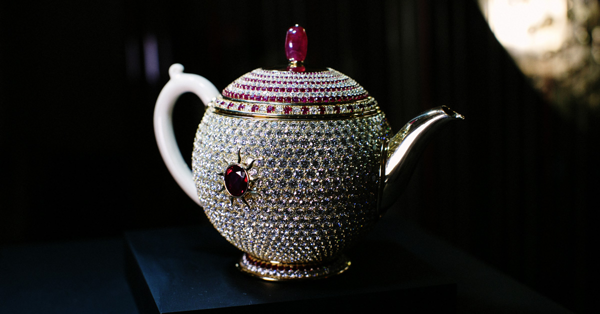 Guinness World Records Names The Egoist the Most Valuable Teapot in the World